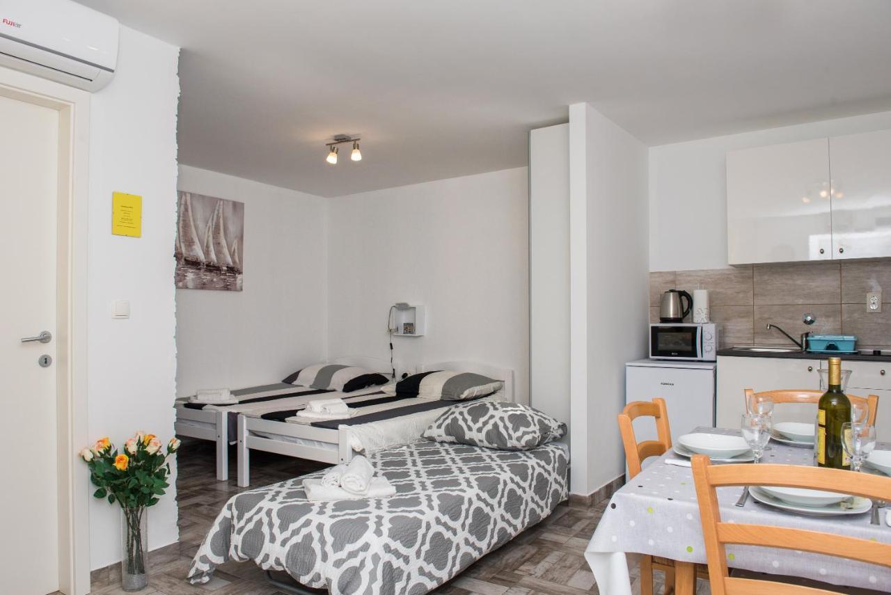Studio Apartment Bilic Šibenik Exterior foto